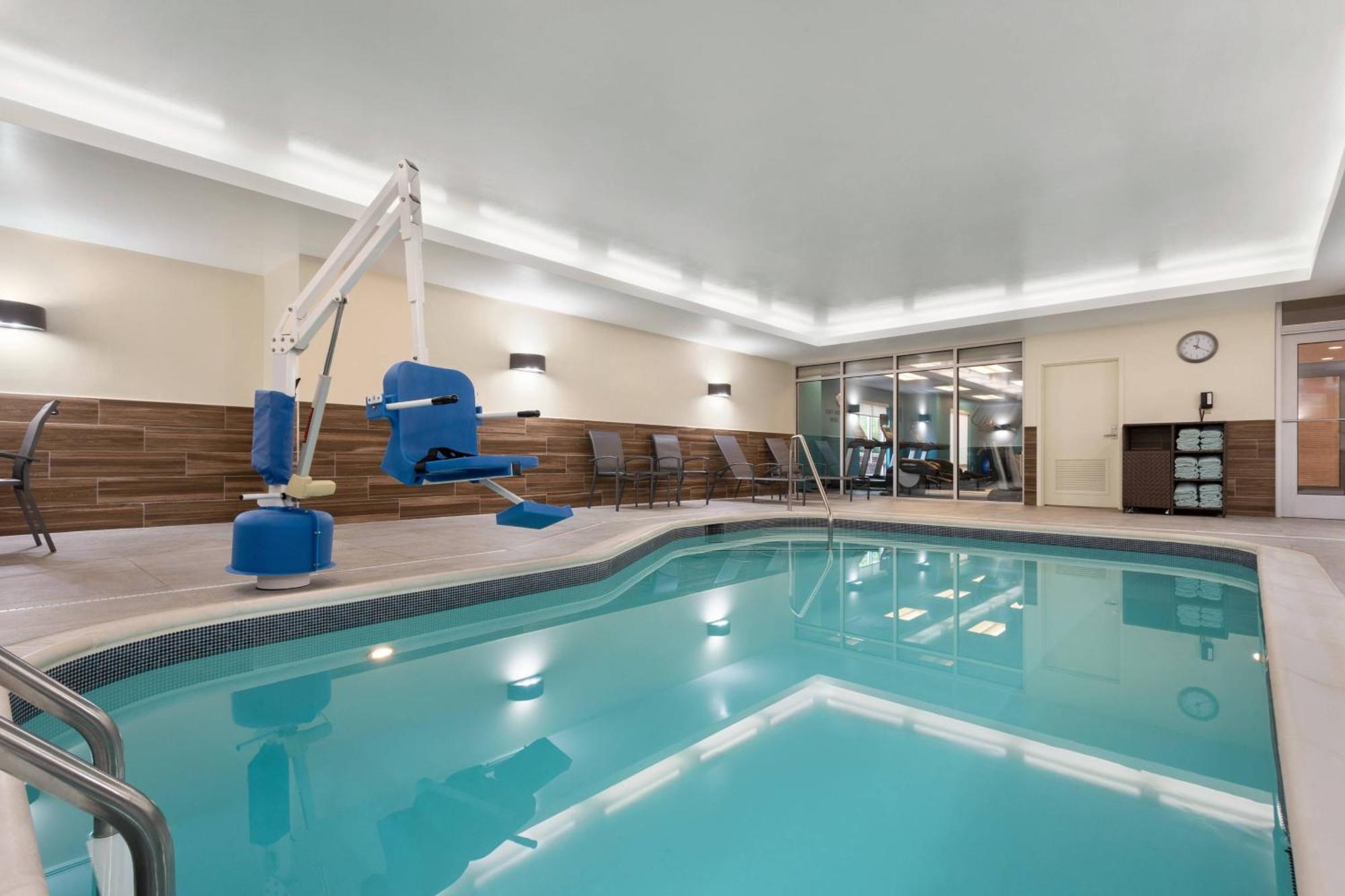 Fairfield Inn & Suites By Marriott Charlottesville Downtown/University Area Εξωτερικό φωτογραφία