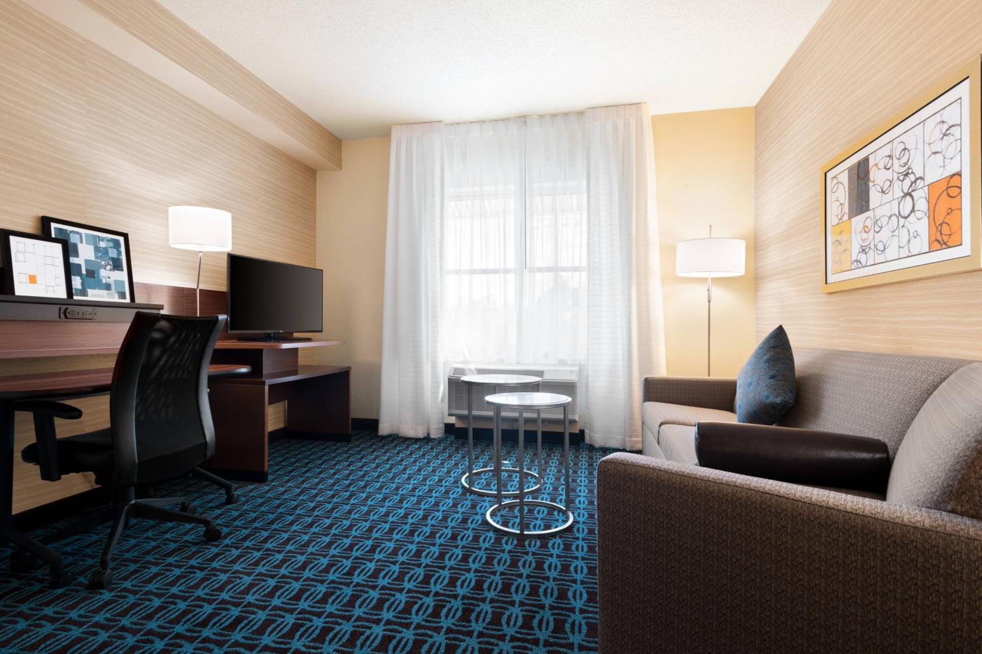 Fairfield Inn & Suites By Marriott Charlottesville Downtown/University Area Εξωτερικό φωτογραφία